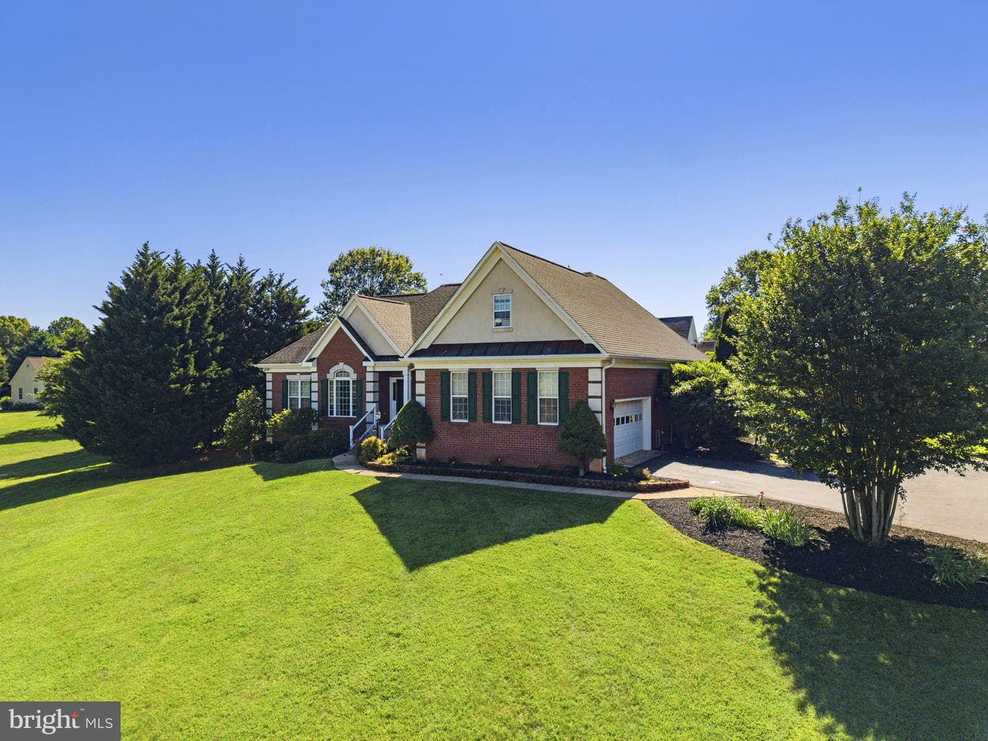 19171 Chateau Road photo 3