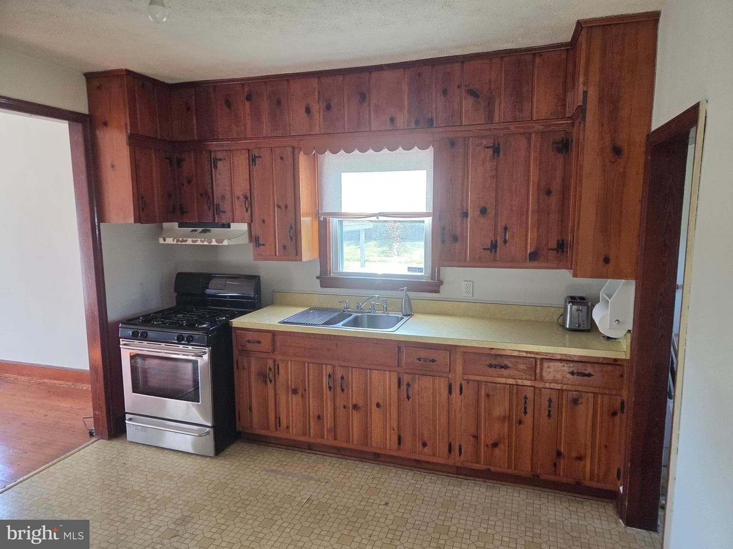 13841 Kellys Ford Road photo 5