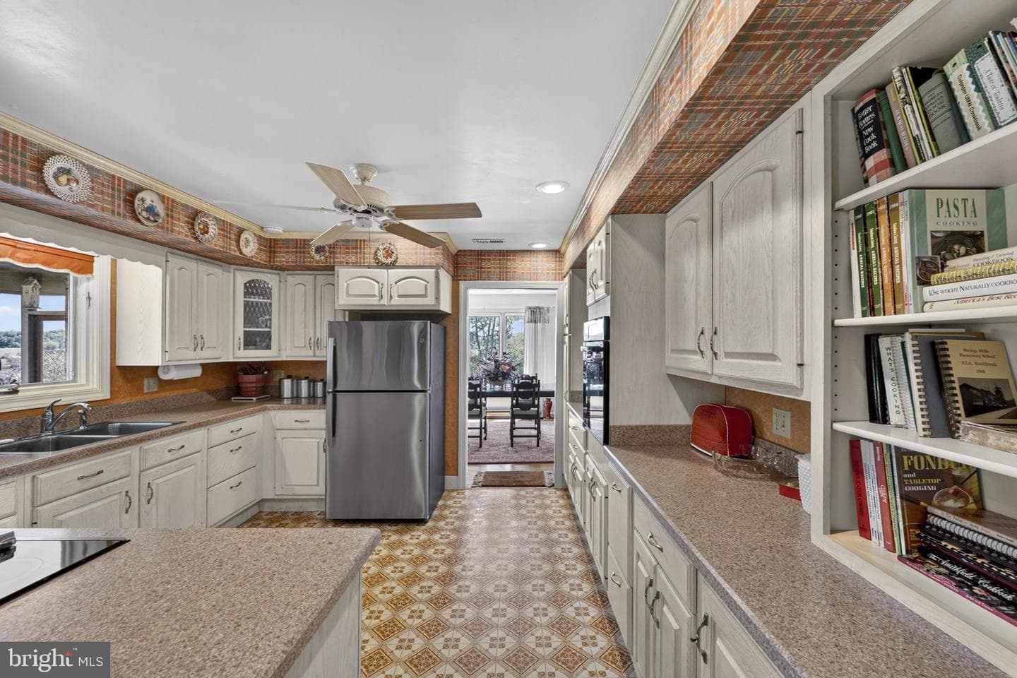 15669 Oakland Road photo 38