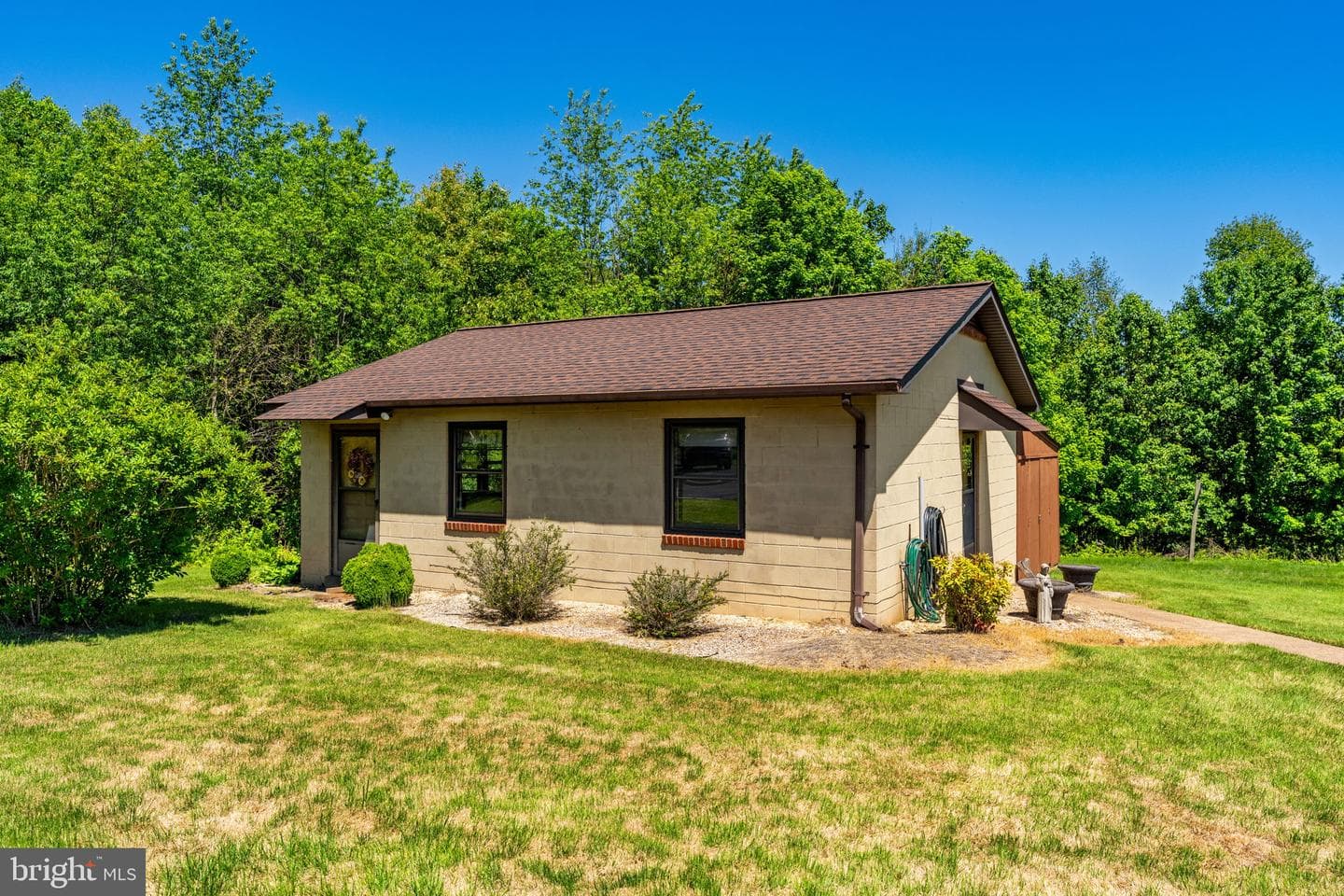 15669 Oakland Road photo 71