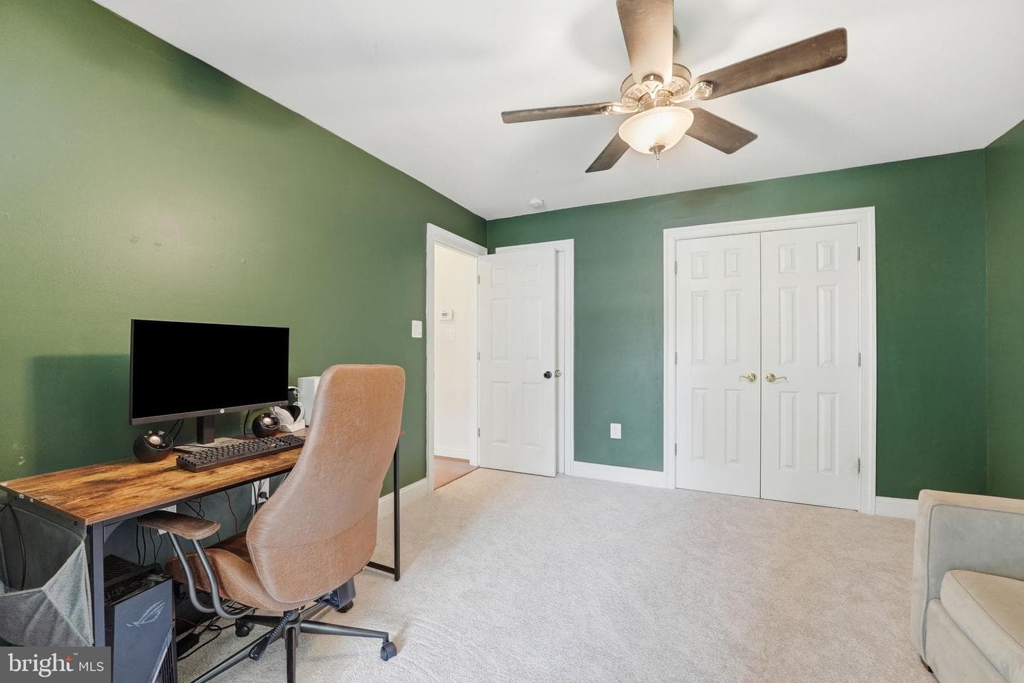 18479 Colonial Drive photo 32