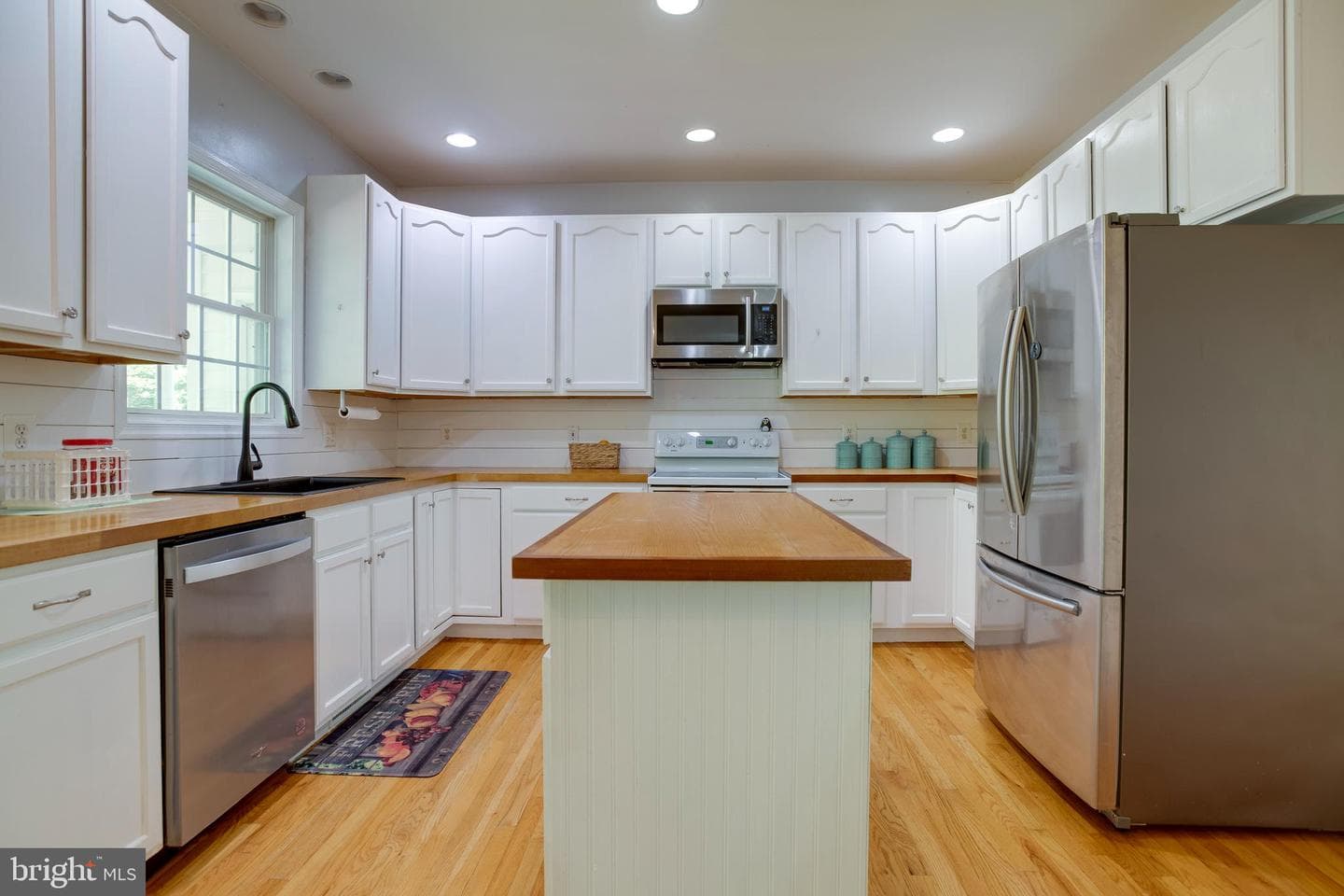 14100 Chesterfield Lane photo 13