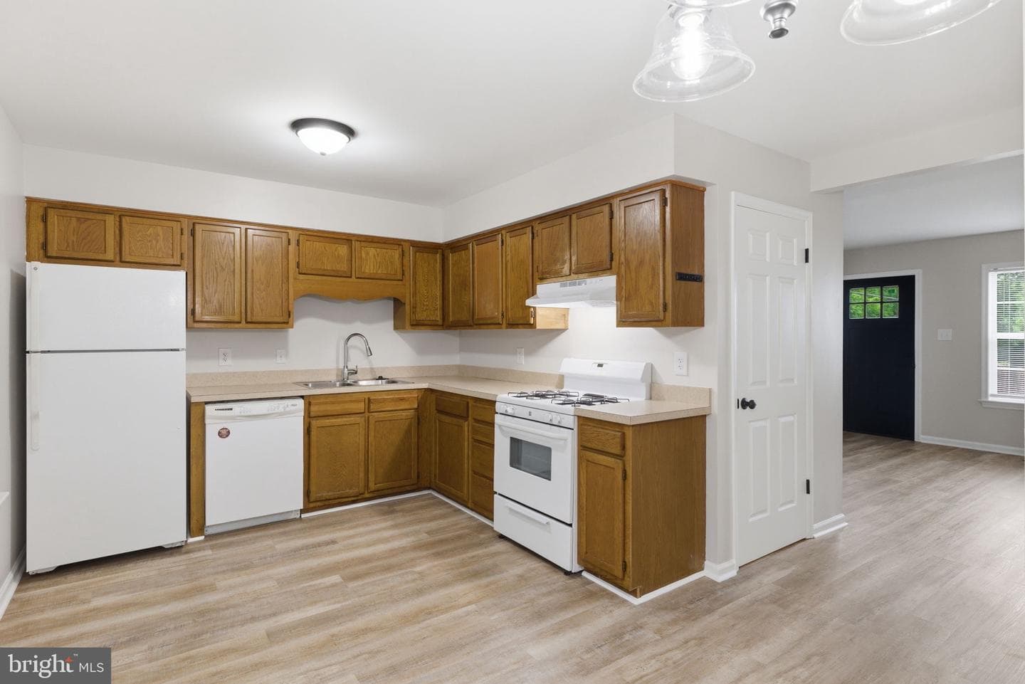 332 Lafayette Drive photo 9
