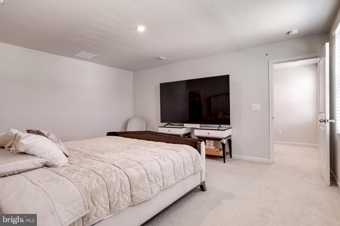 2609 High Point photo 26