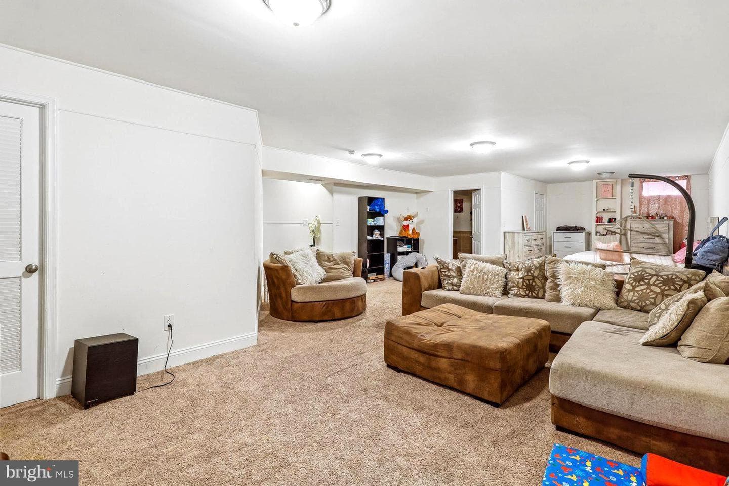 859 Woodcrest Loop photo 32