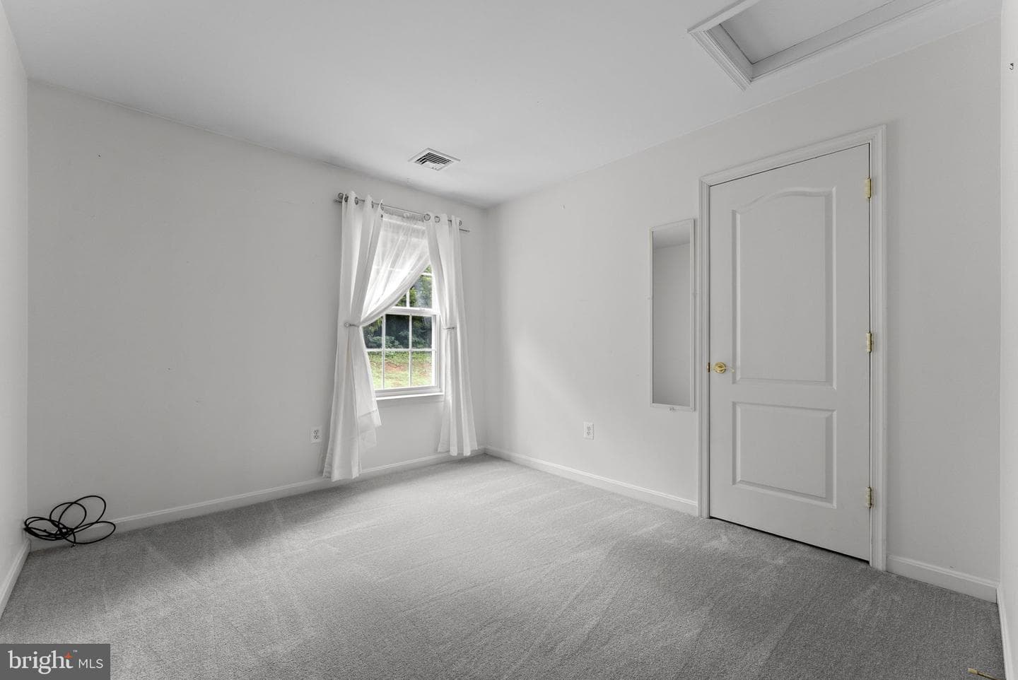 1085 Virginia Avenue photo 47