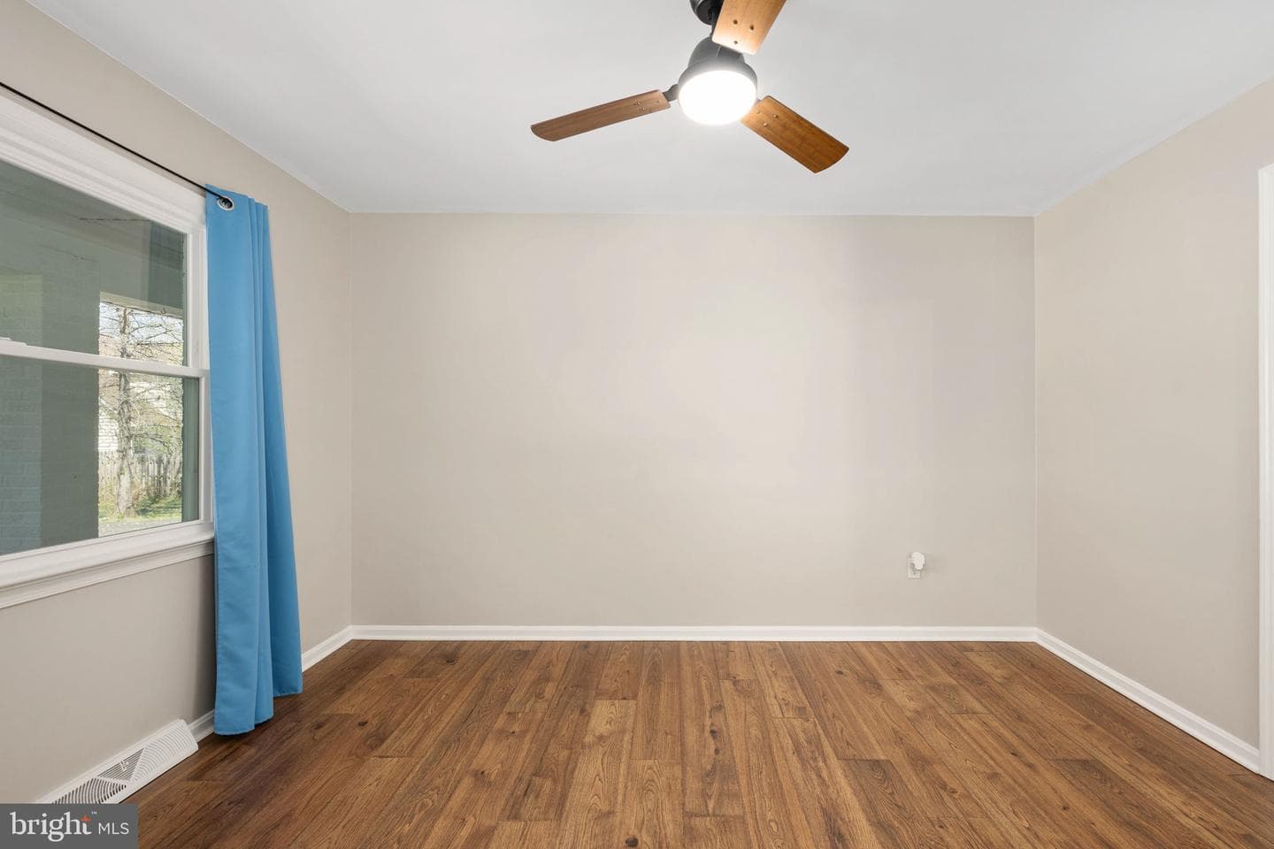 18493 Colonial Drive photo 12