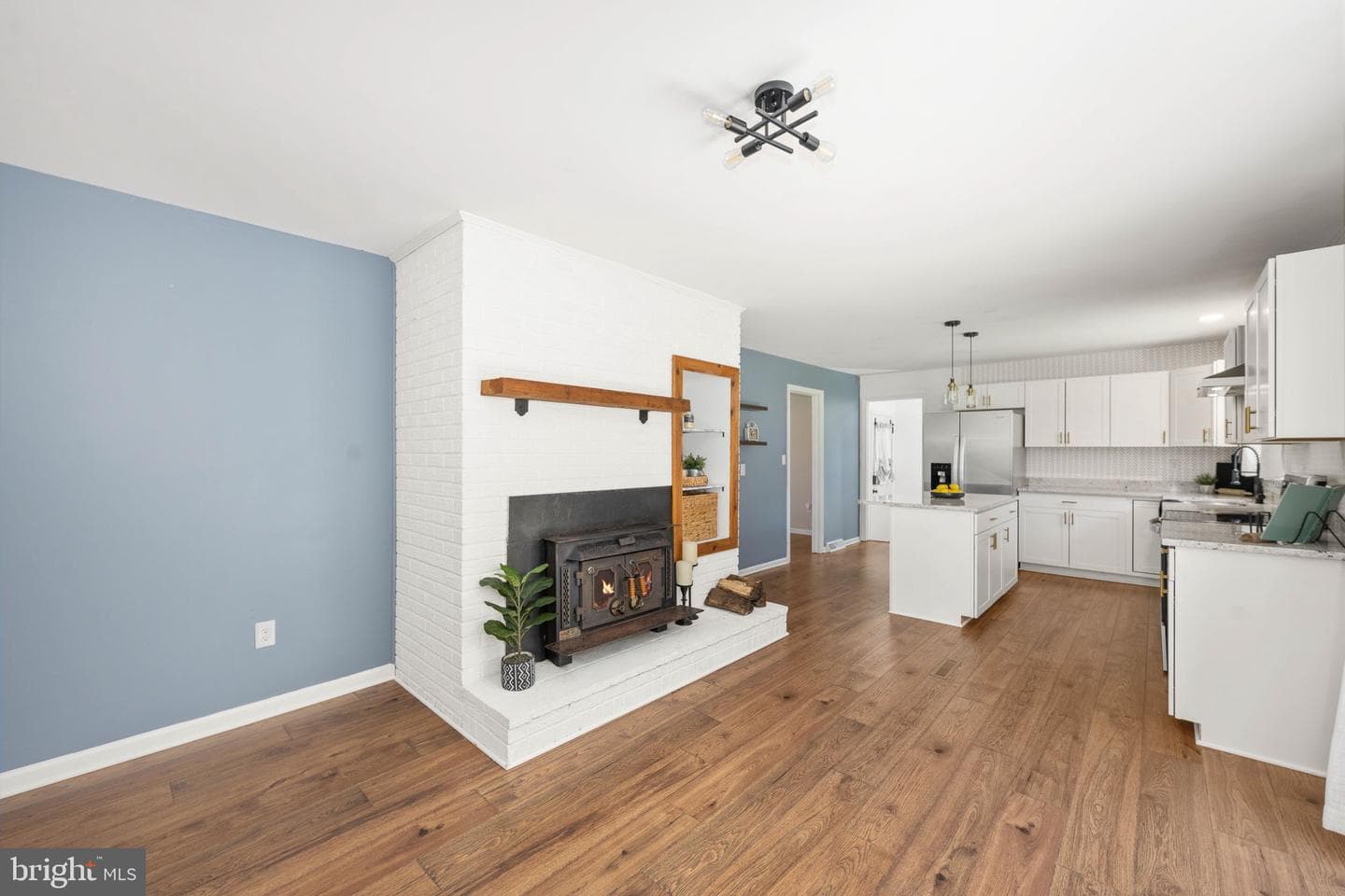 18493 Colonial Drive photo 16