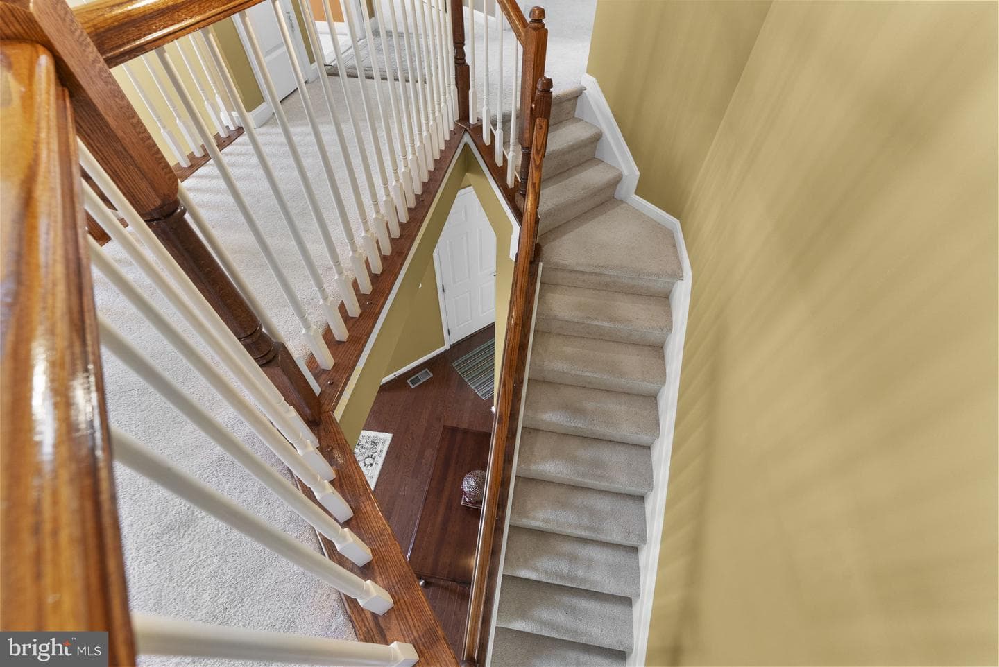 104 King Edward Court photo 41