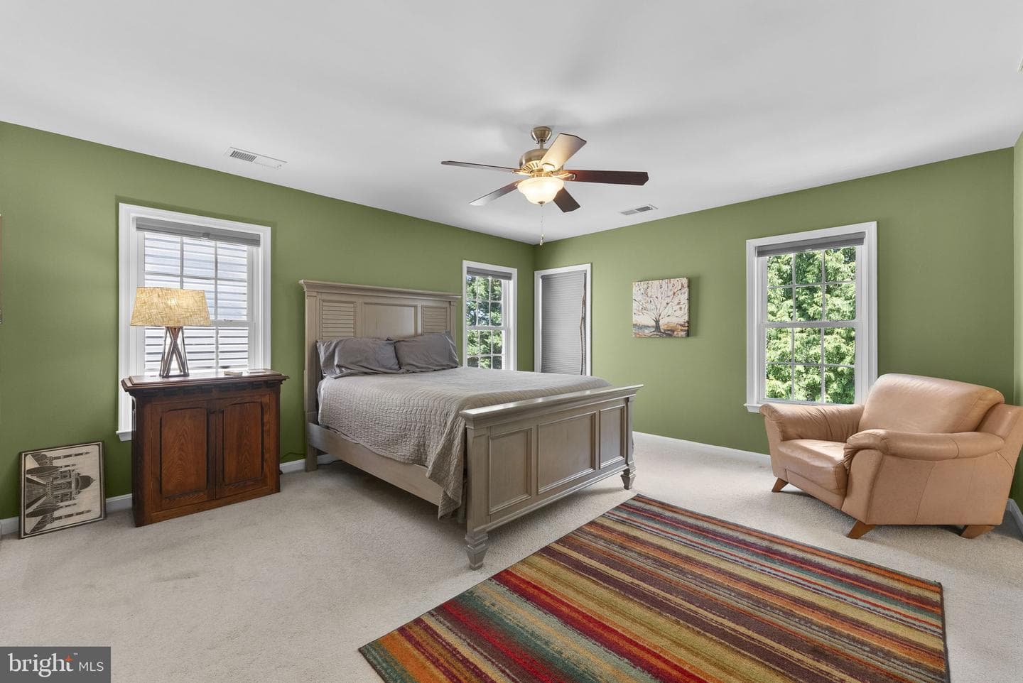 104 King Edward Court photo 44