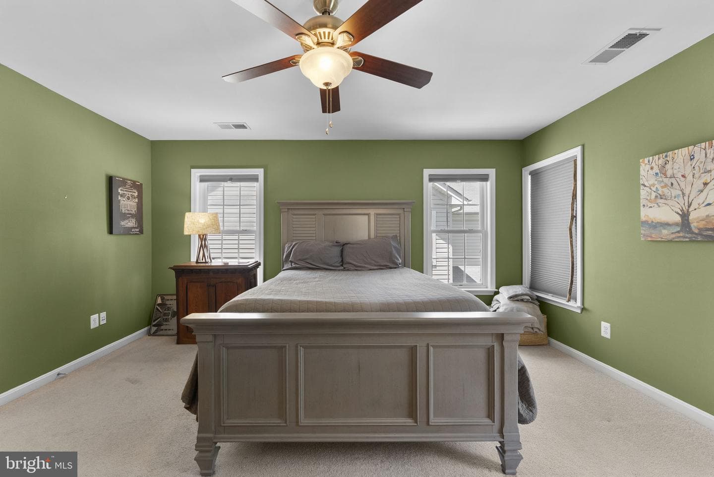 104 King Edward Court photo 45