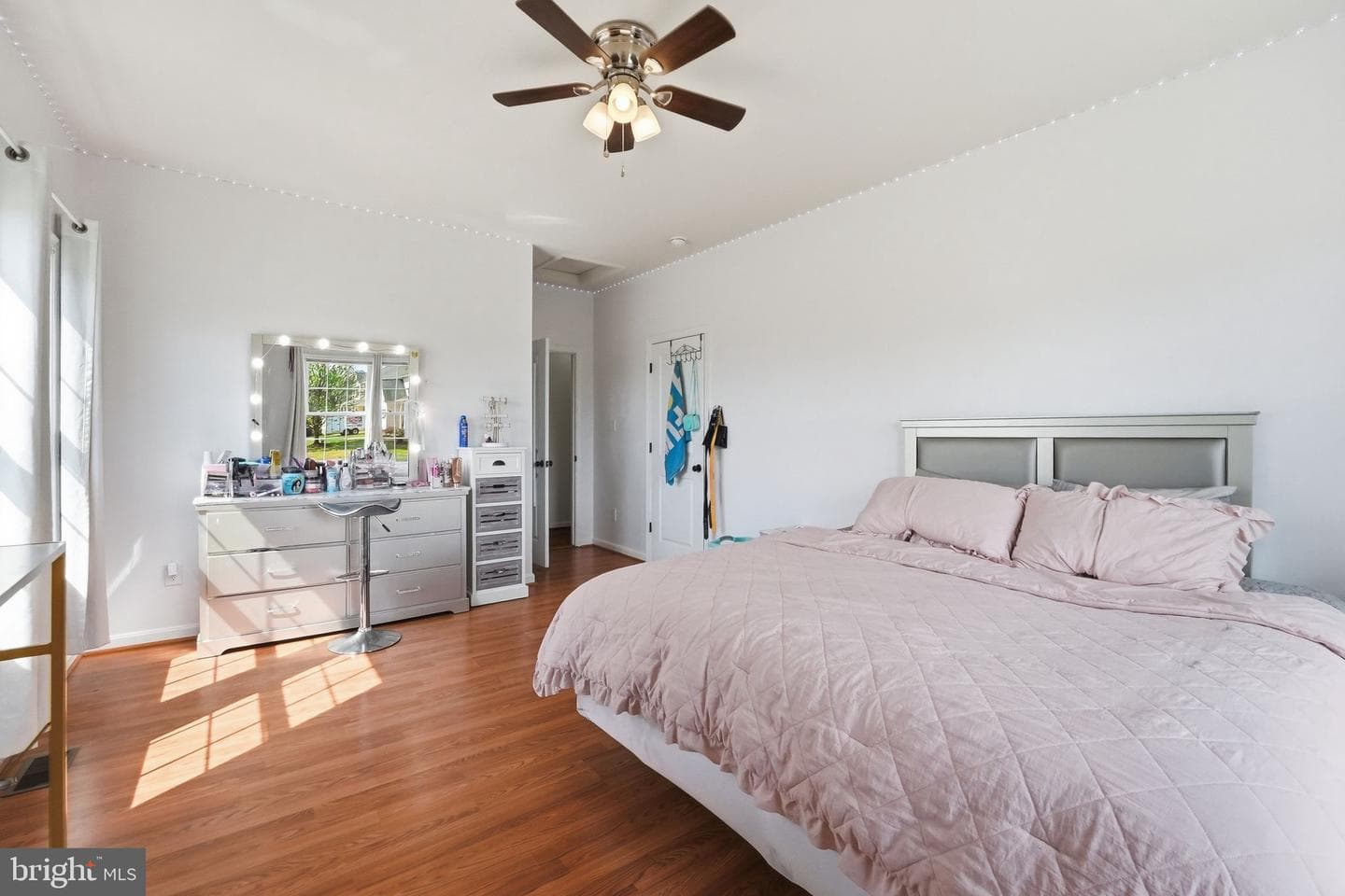 15020 North Ridge Boulevard photo 30