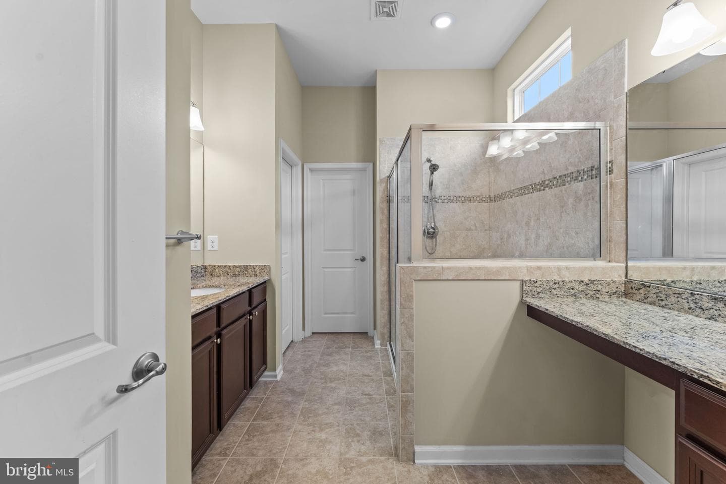 14204 Belle Avenue photo 34