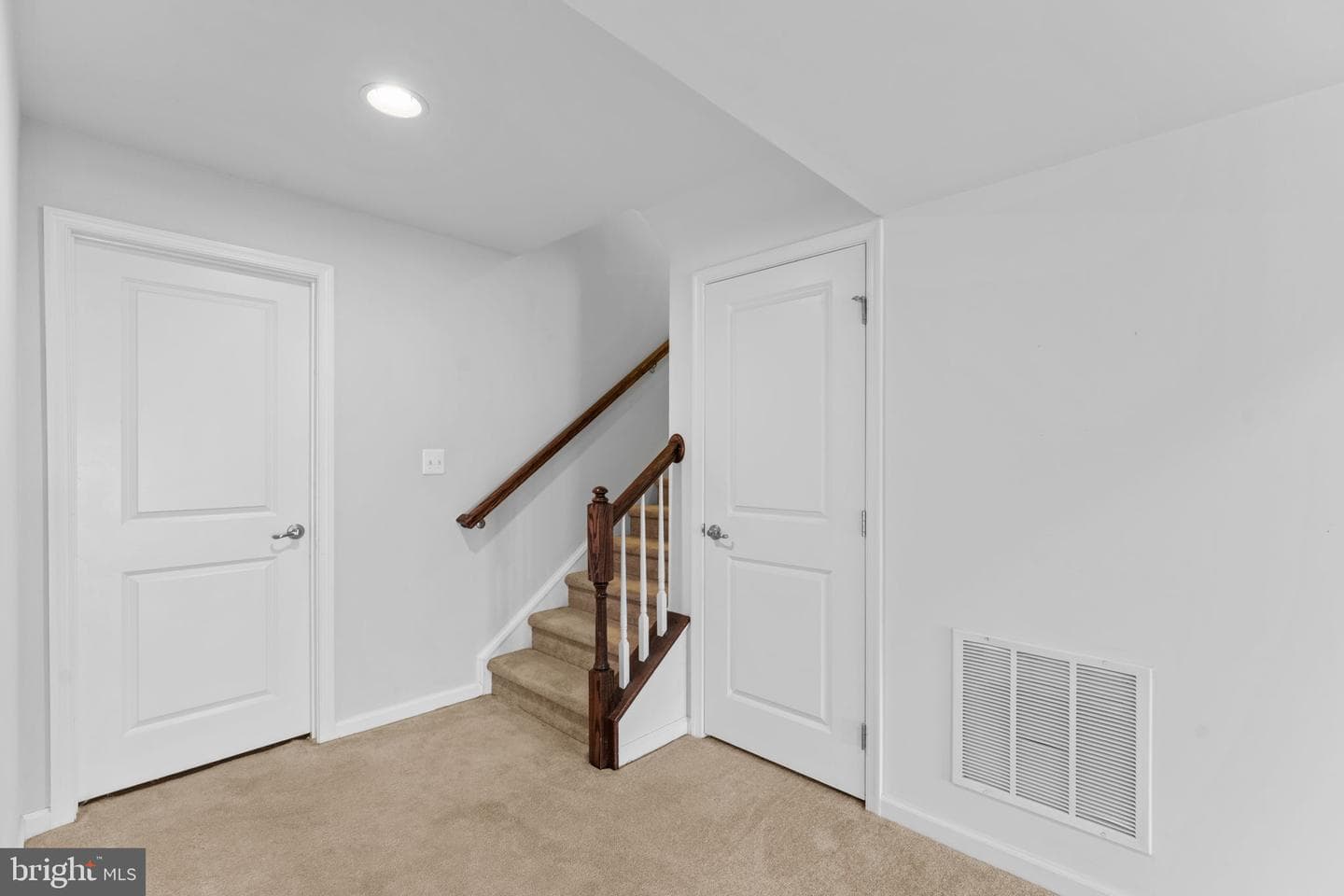 14204 Belle Avenue photo 56