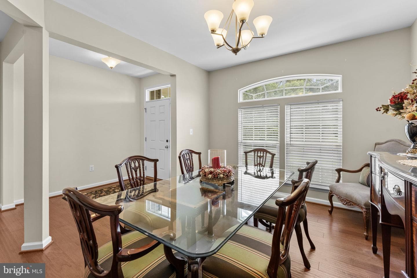 14204 Belle Avenue photo 9