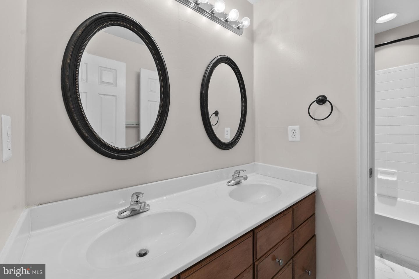 15616 Great Bridge Lane photo 31