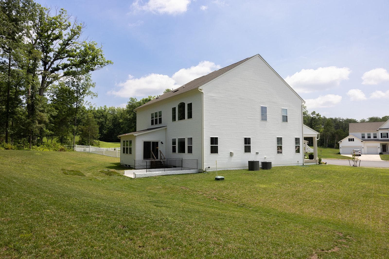 2375 Hawkshill Drive photo 97