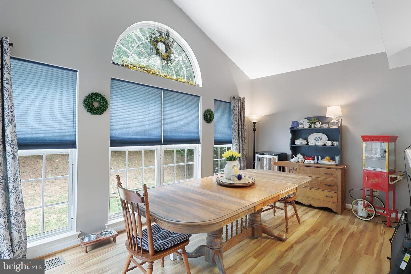 2060 Golf Dr photo 16