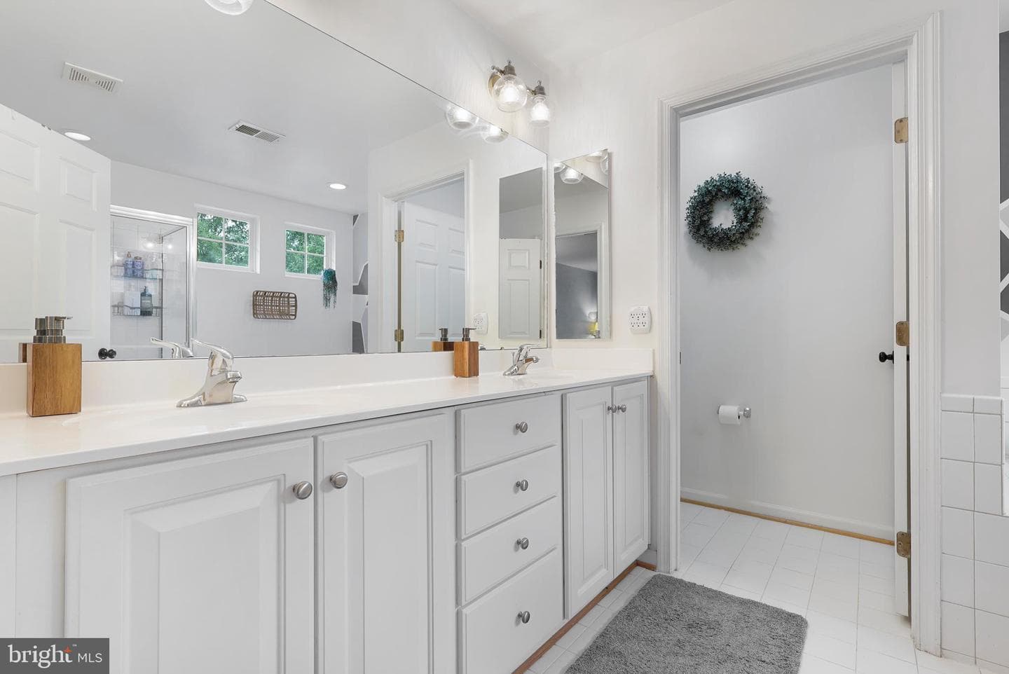 2060 Golf Dr photo 25