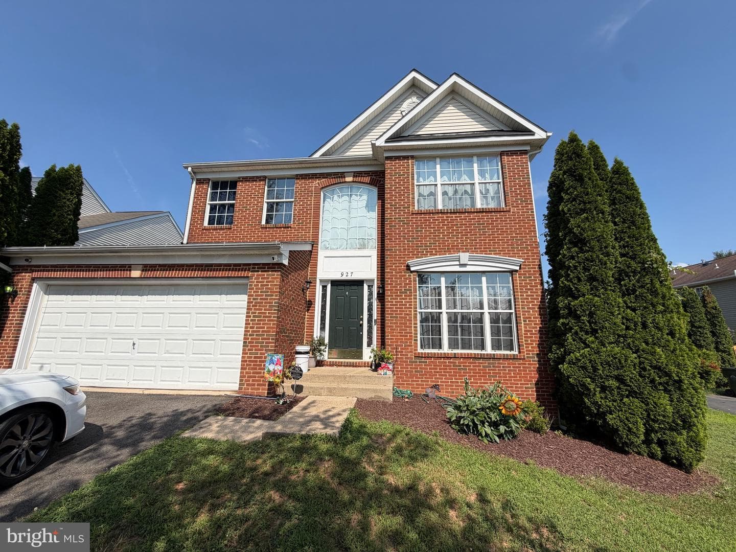 927 Fairwood Drive