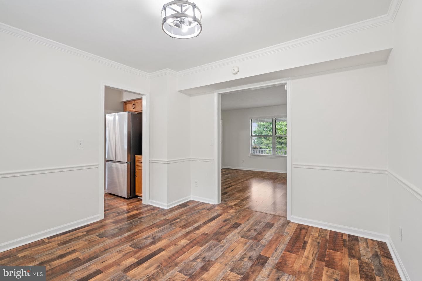2309 Maplewood photo 10