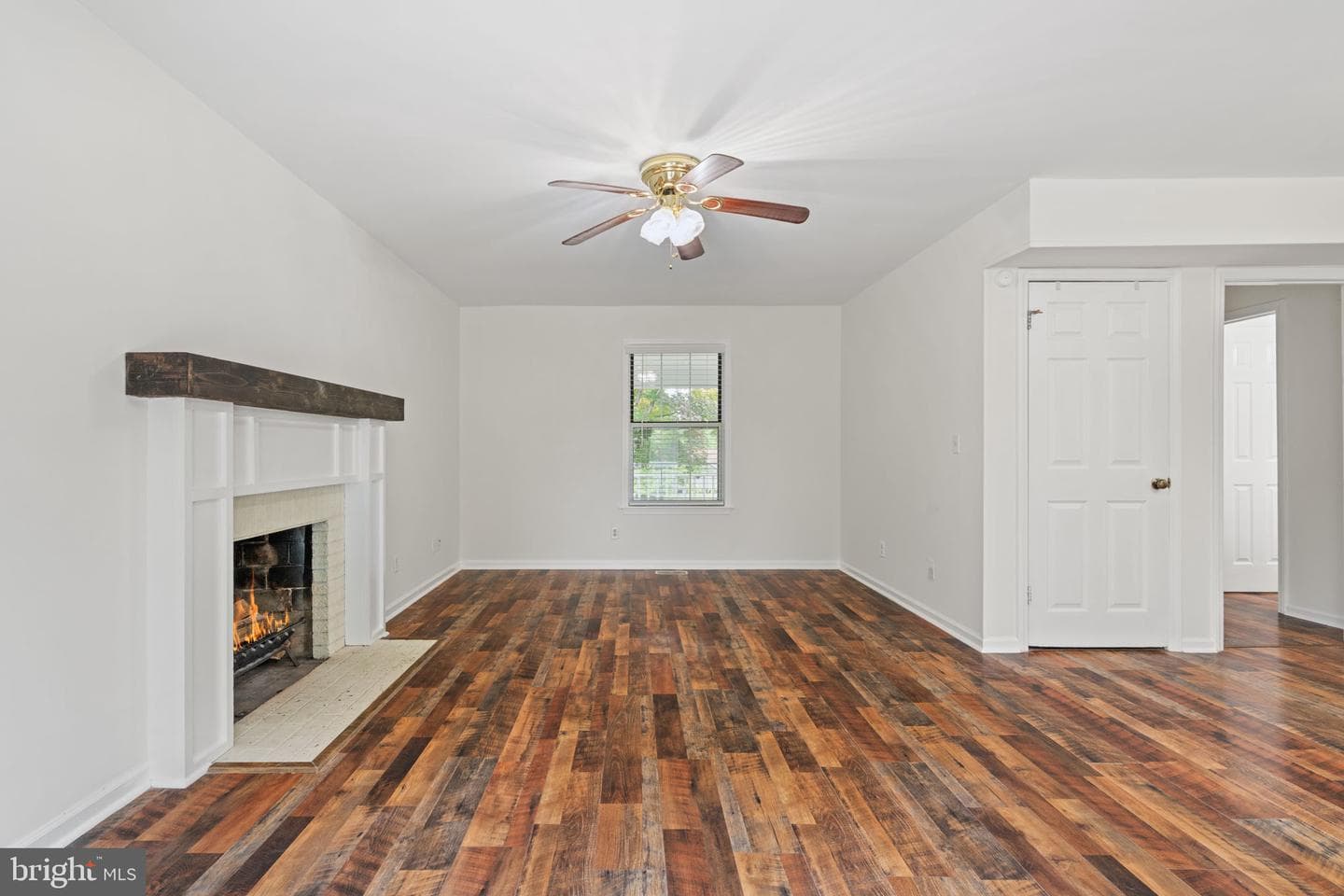 2309 Maplewood photo 12