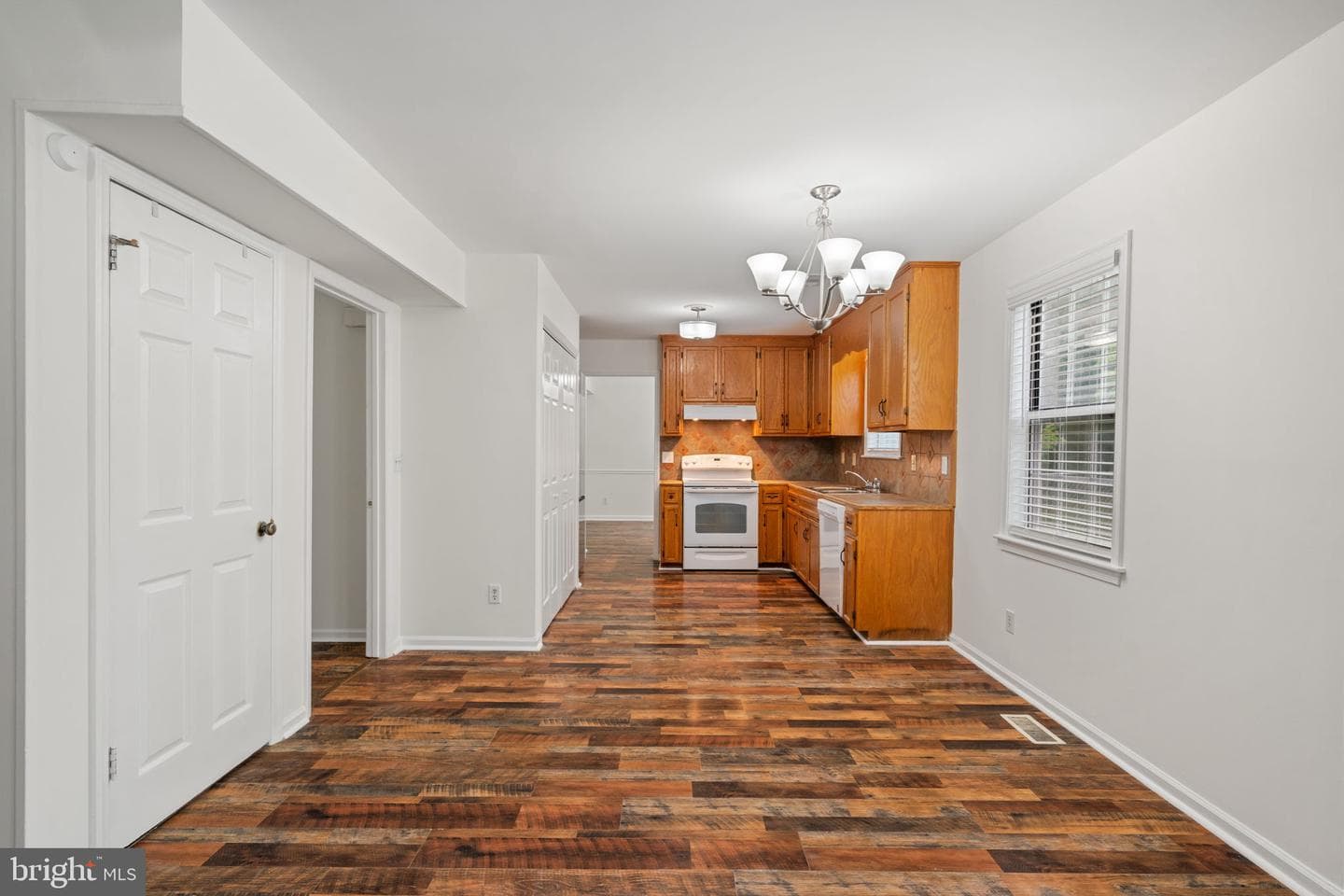 2309 Maplewood photo 20