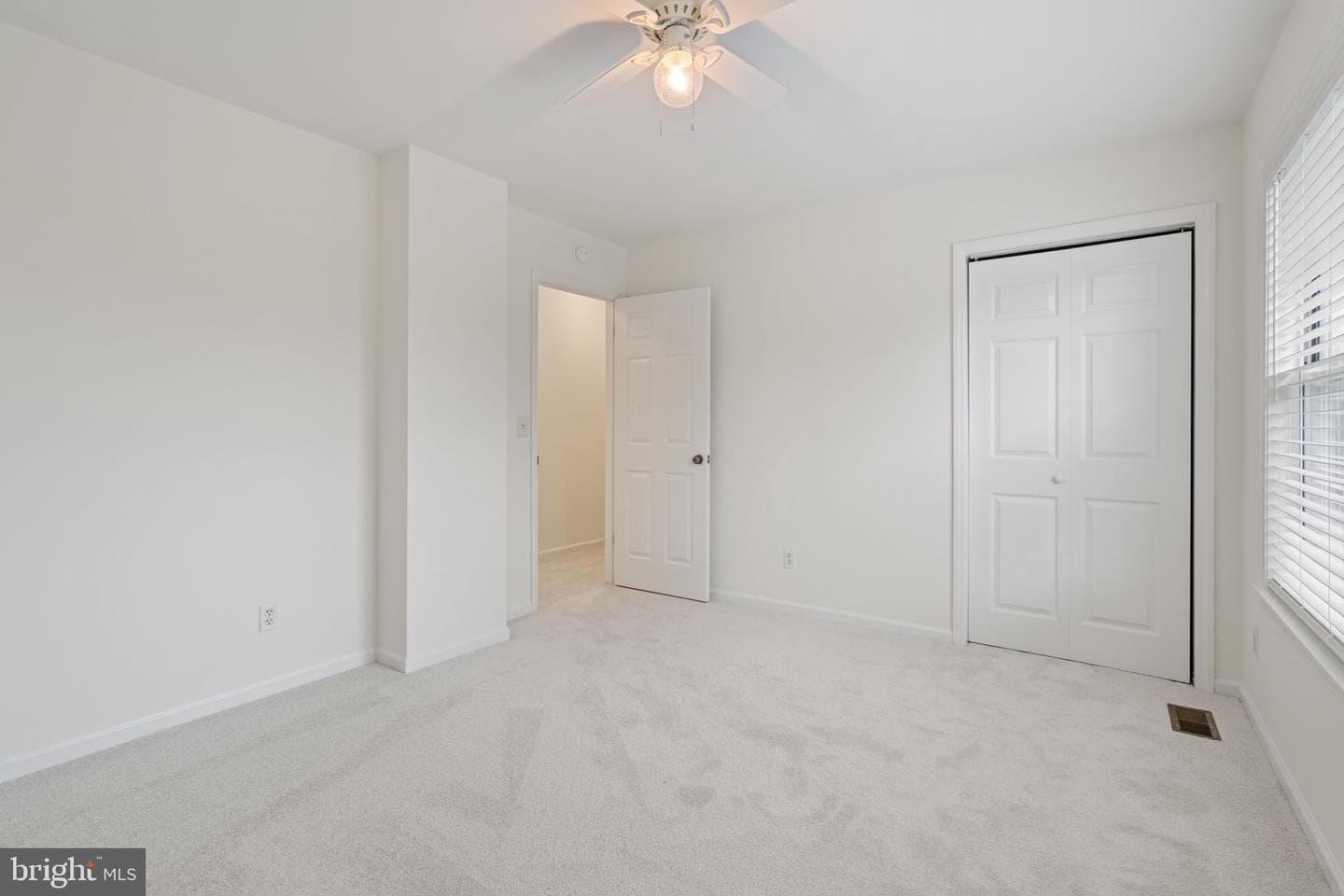 2309 Maplewood photo 24