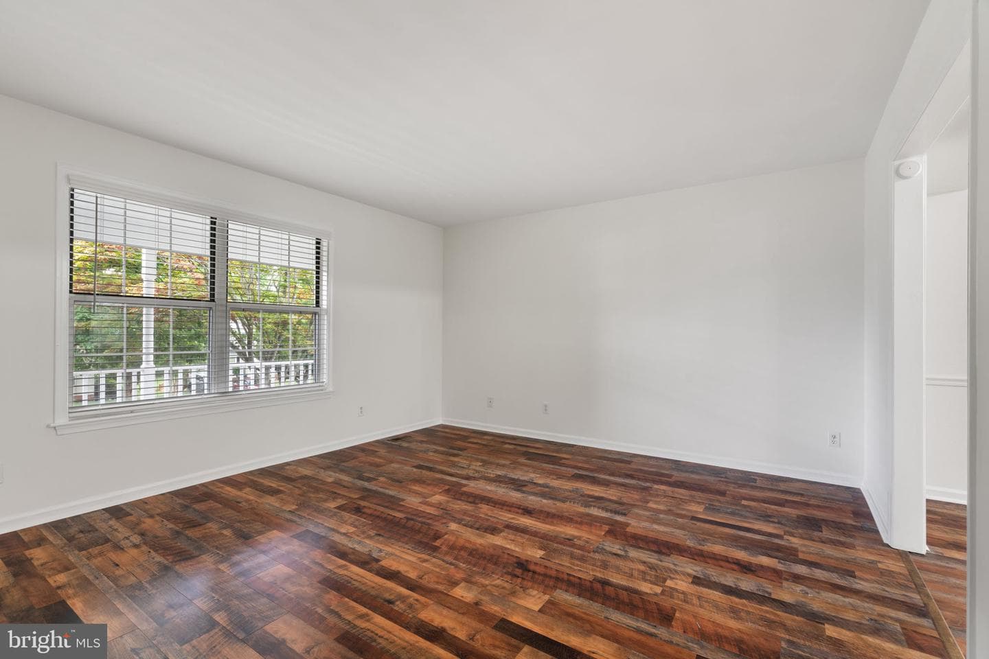 2309 Maplewood photo 5