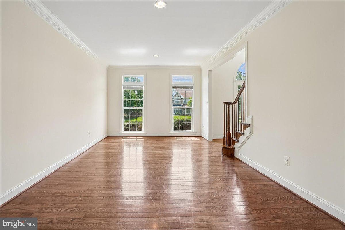 15117 Montanus Drive photo 10