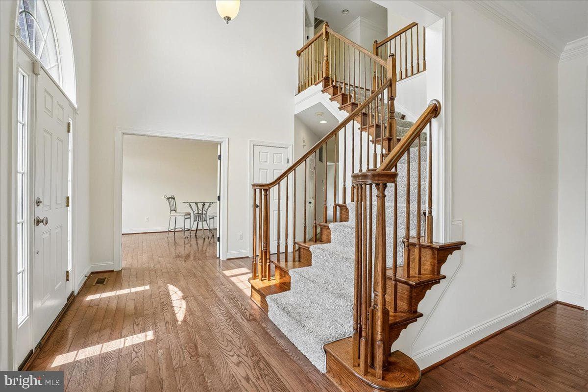 15117 Montanus Drive photo 11