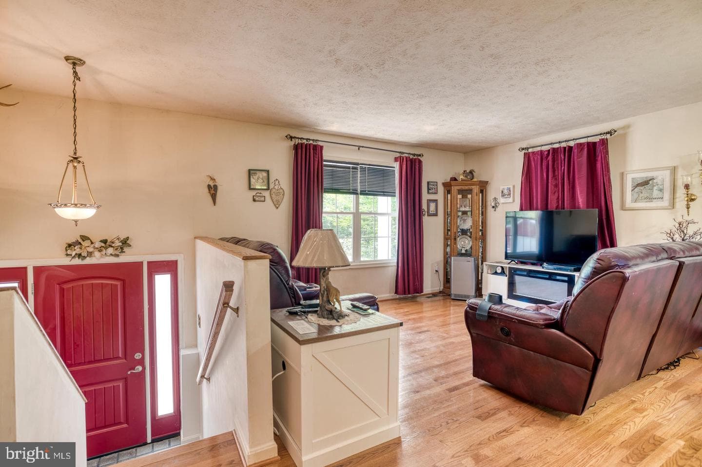 8427 Tall Oak Drive photo 4