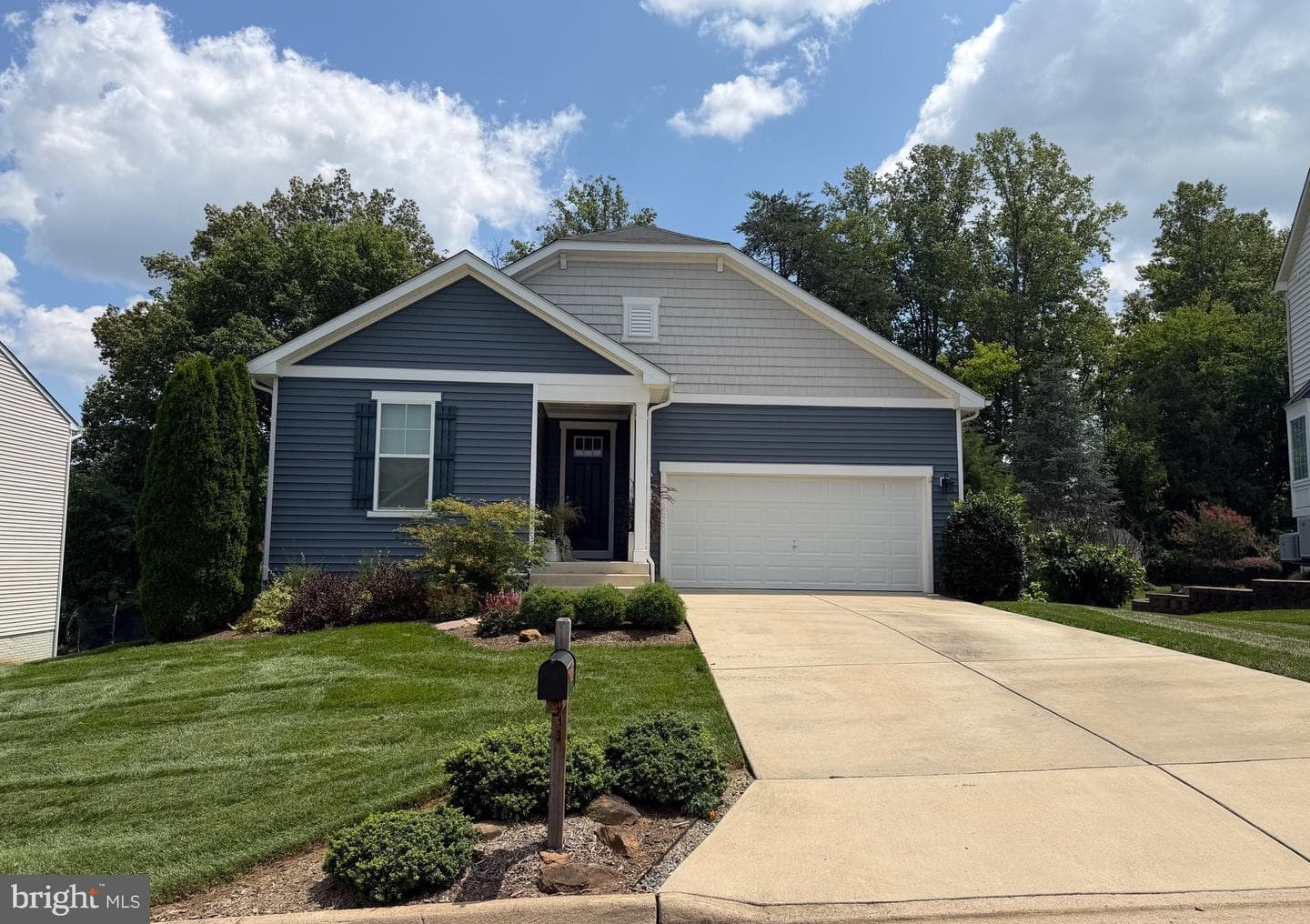 169 Vaughn Court photo 1