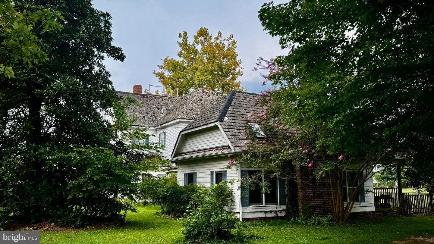 909 Caroline Street photo 71