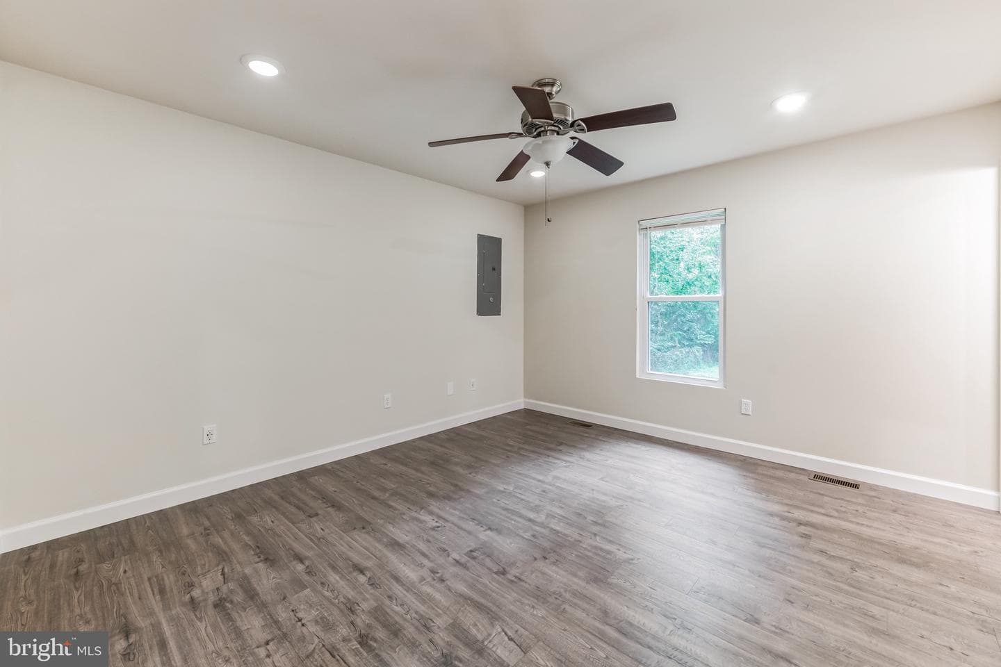 26463 Dejarnette Lane photo 12