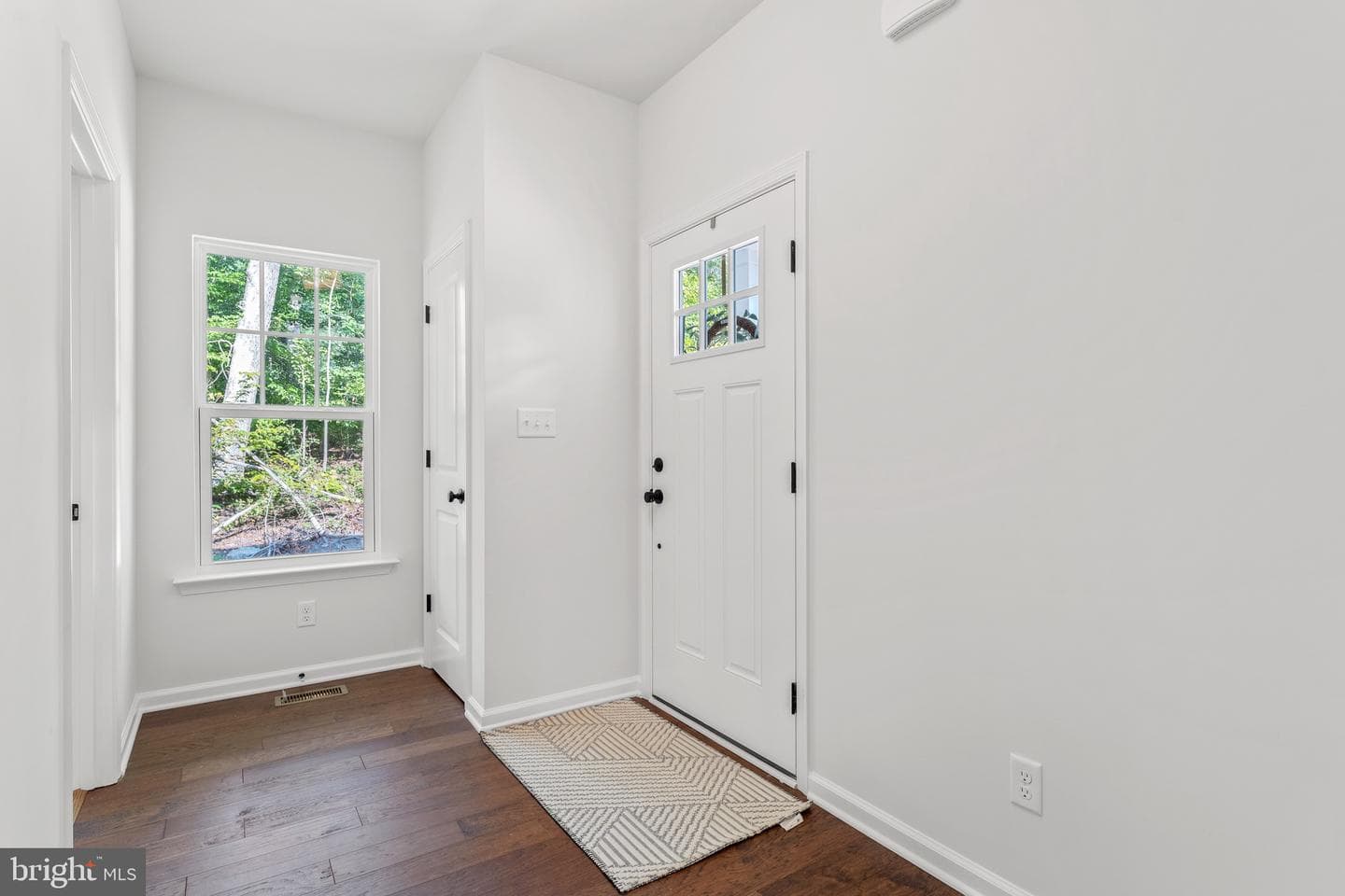 11485 Brown Lane photo 13
