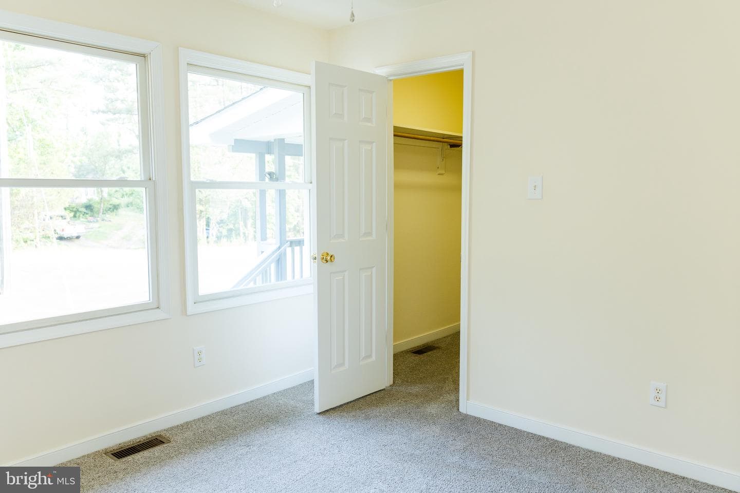 238 Admiral Drive photo 20