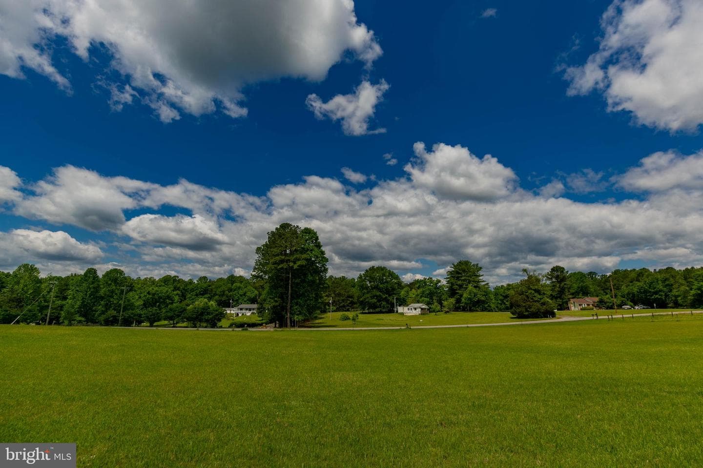 19083 Country Road photo 47