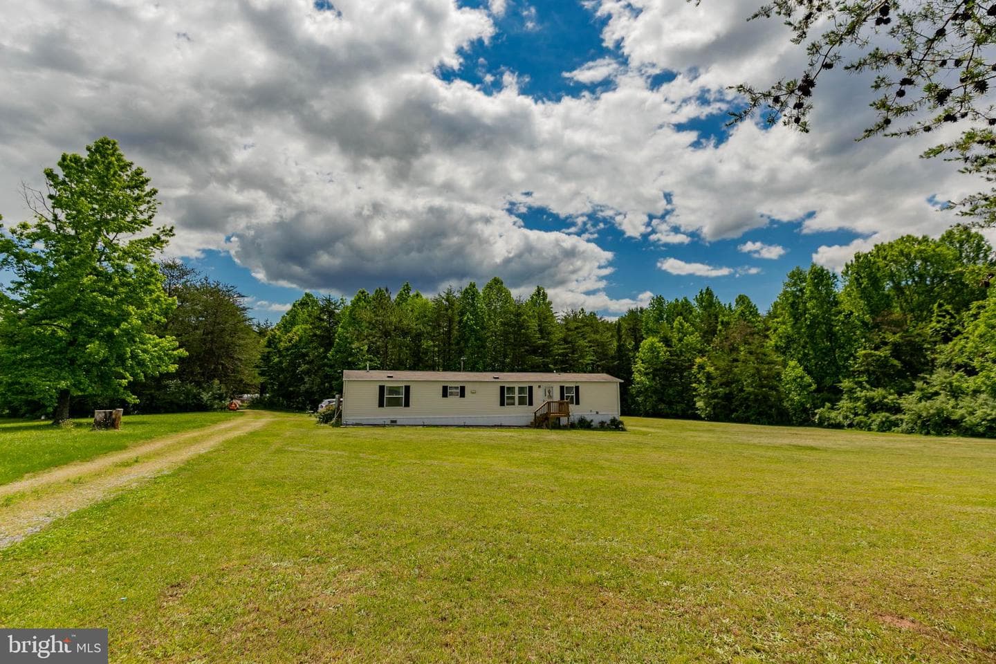 19083 Country Road photo 56
