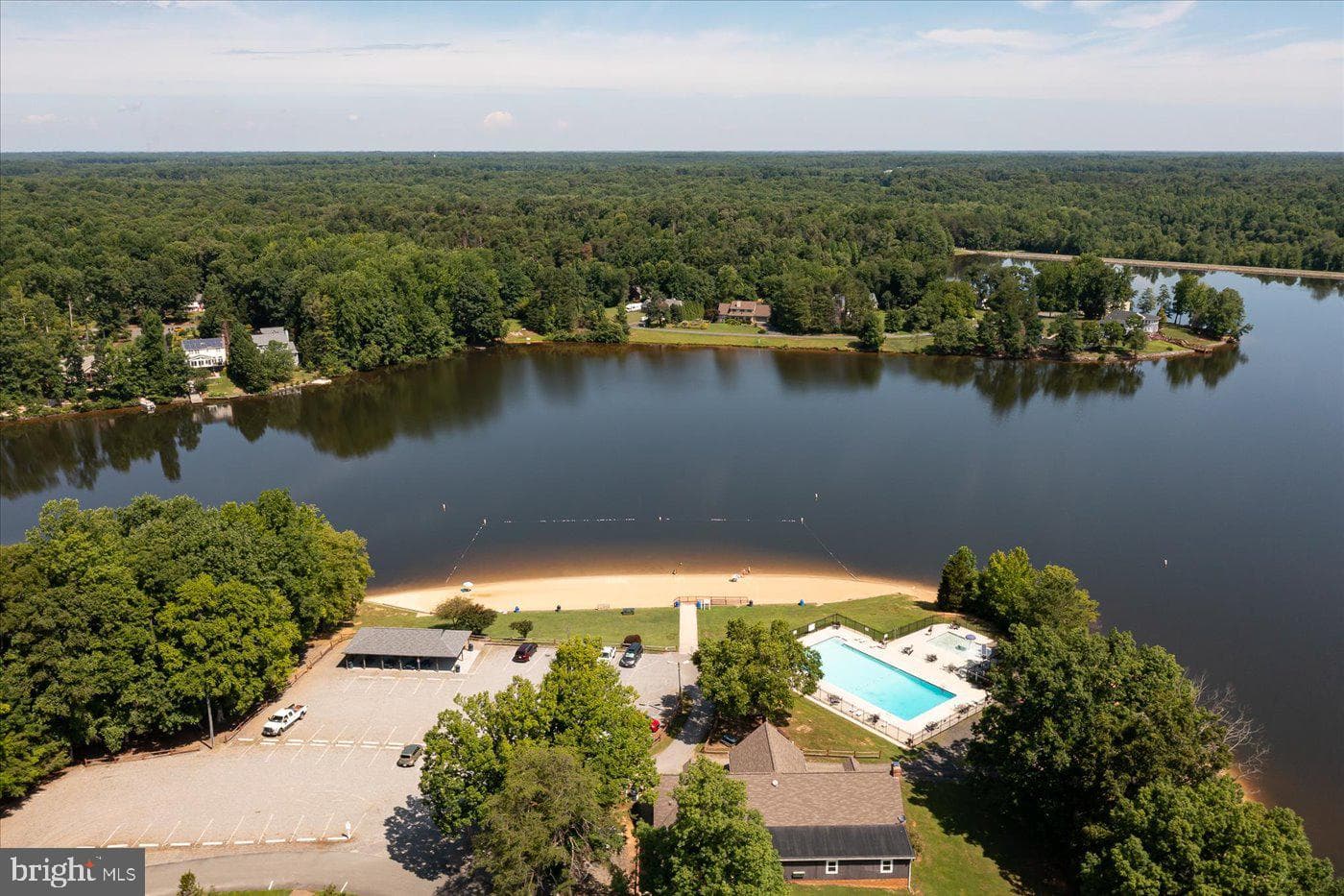 975 Swan Lane photo 34