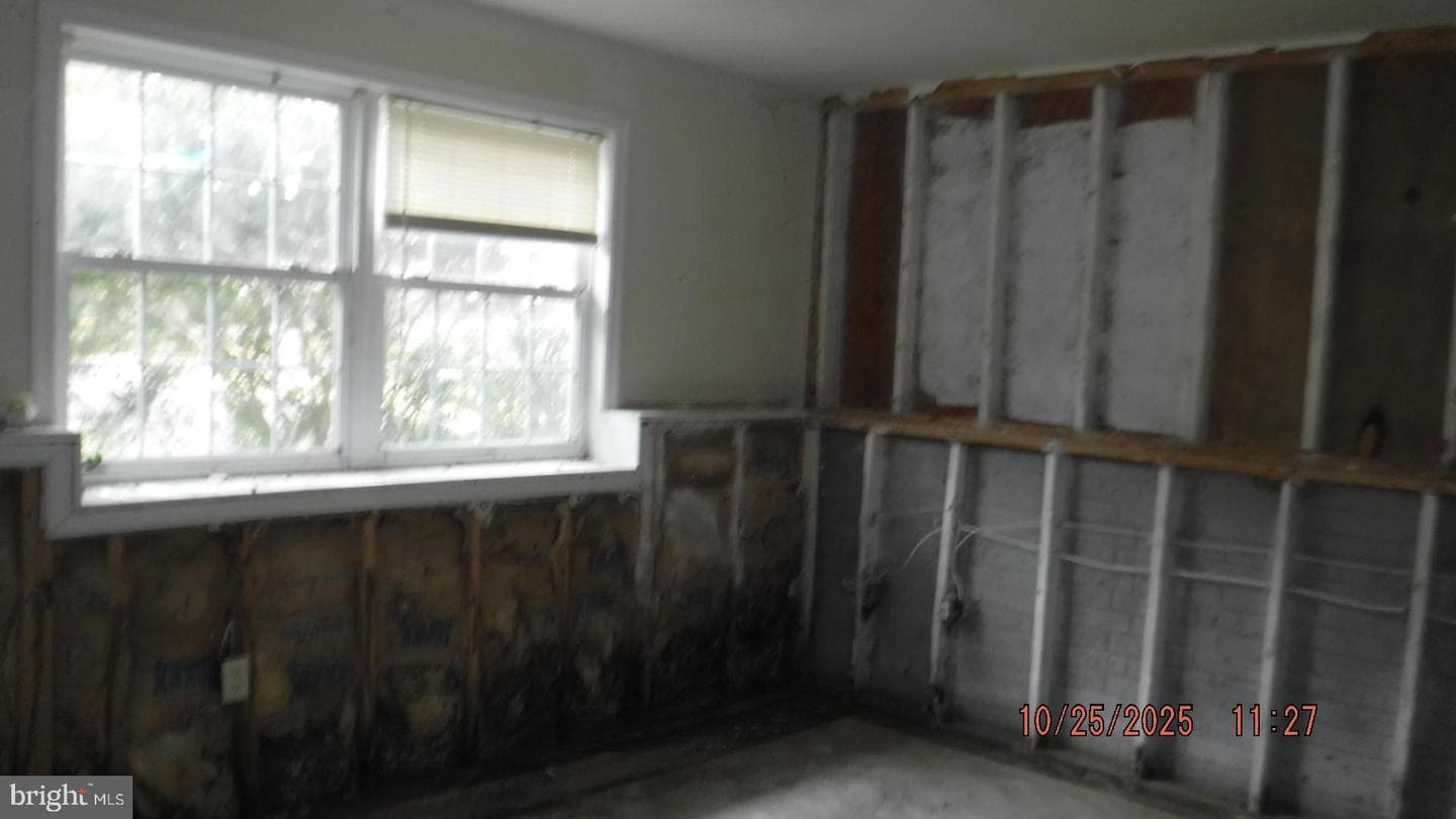 594 Welsh Drive photo 10