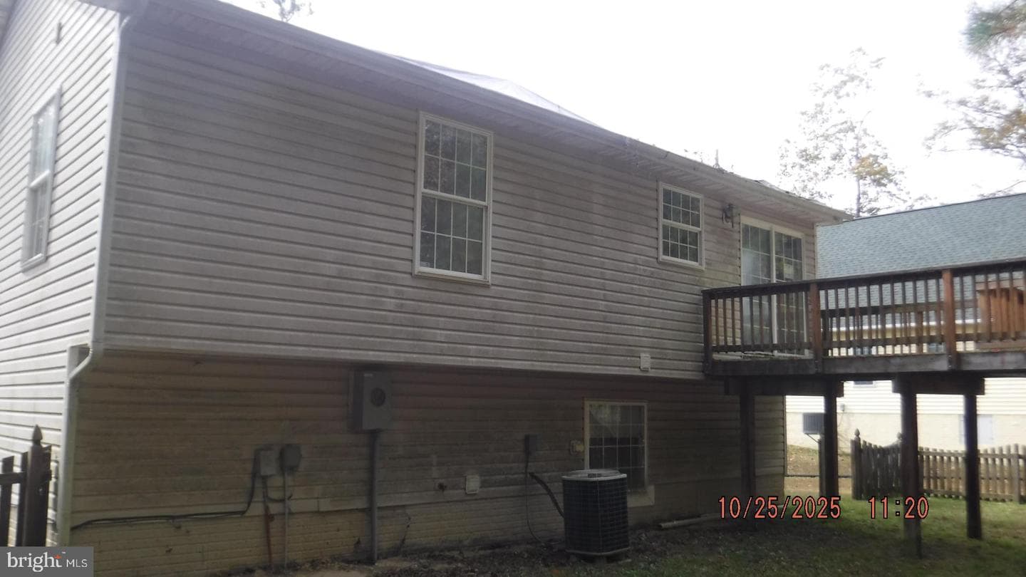 594 Welsh Drive photo 2