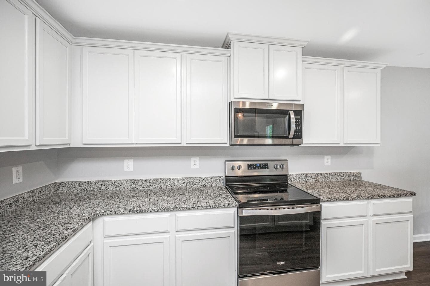 17086 Rollins Road photo 24