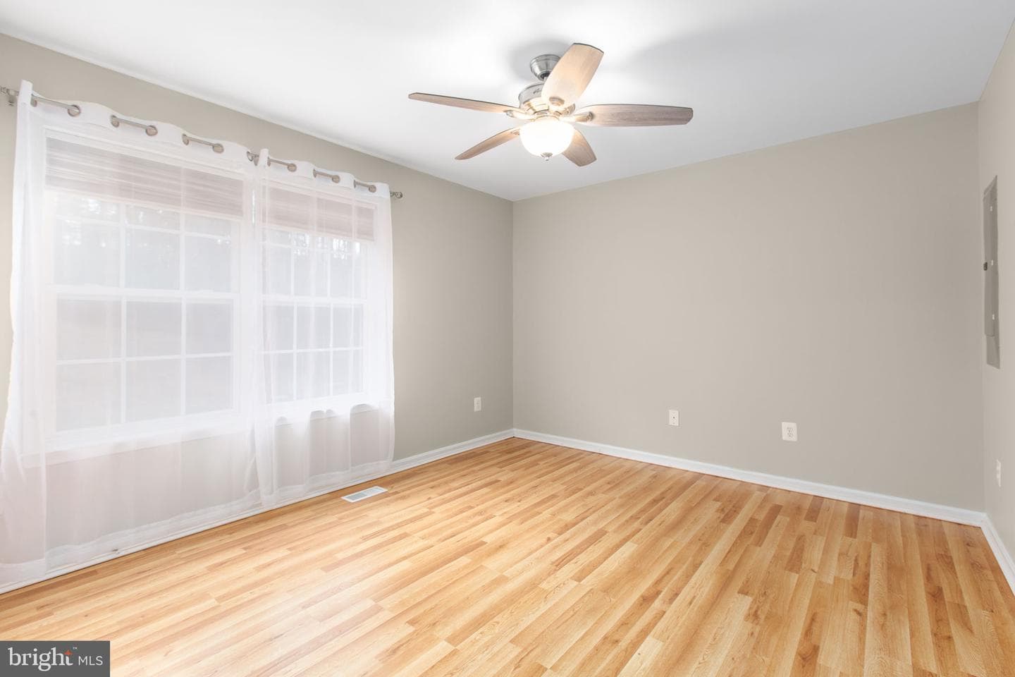 13408 Mason Street photo 17
