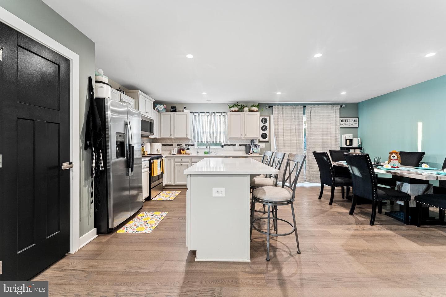 18261 Signature Way photo 10