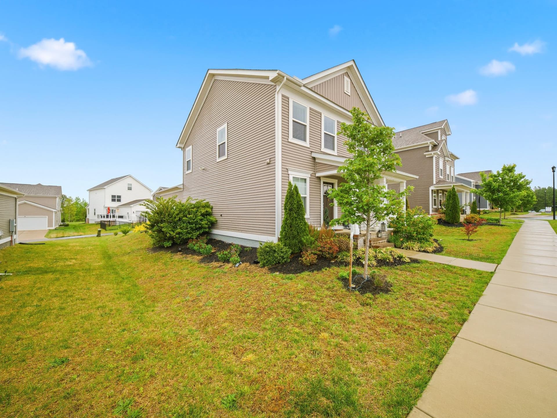 17912 Meriwether Lewis Street photo 4