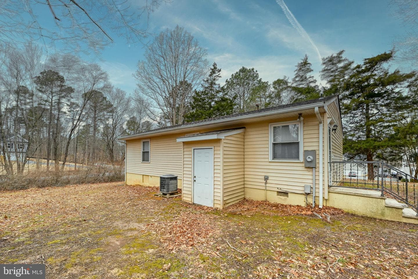417 Lake Caroline Drive photo 5