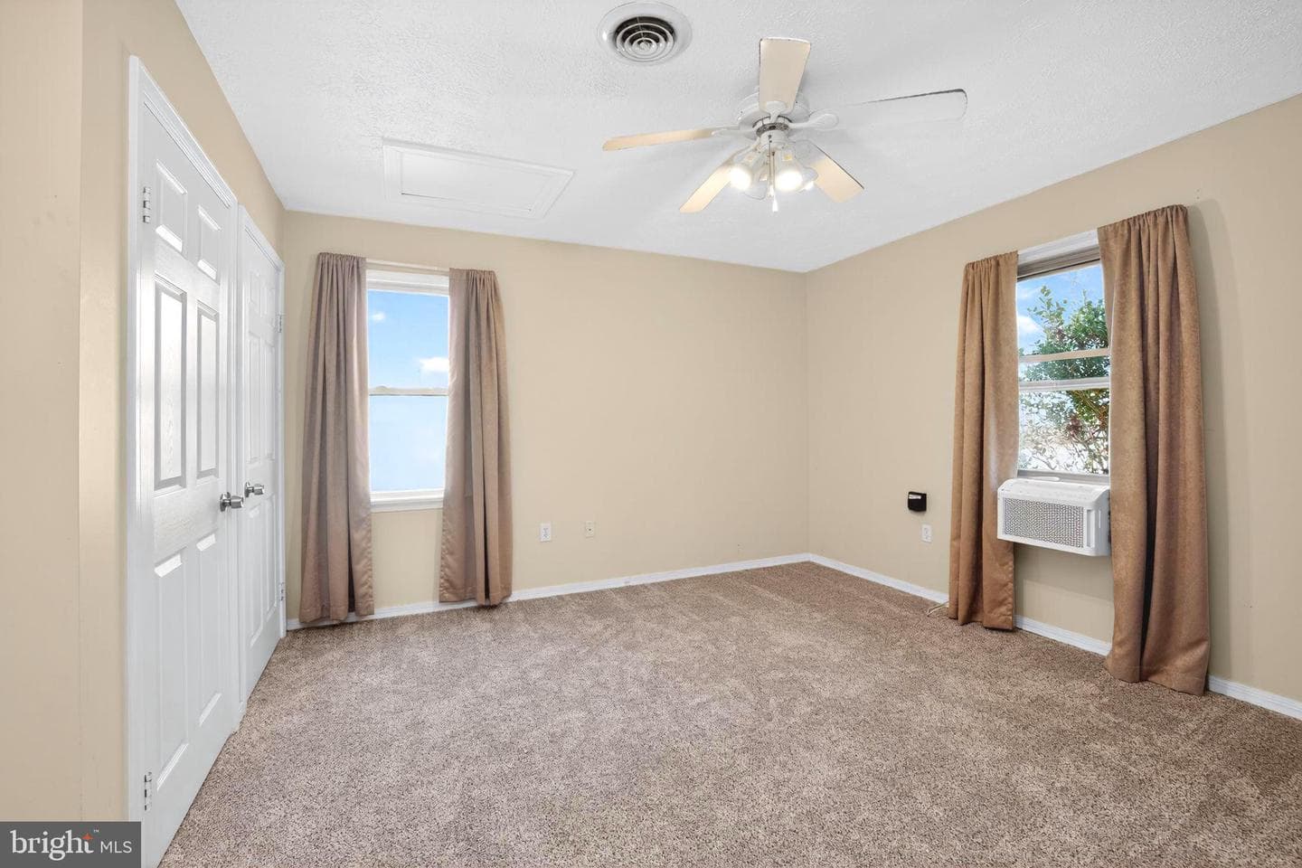 26236 Shannon Mill Drive photo 16