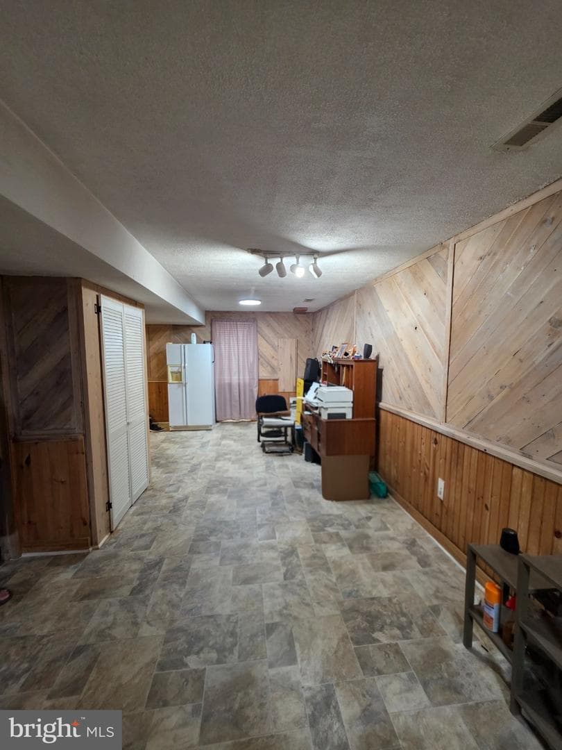 609 Joy Drive photo 11