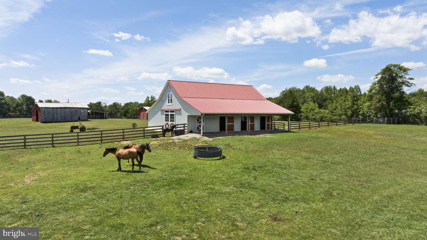1815 Country Rd photo 12